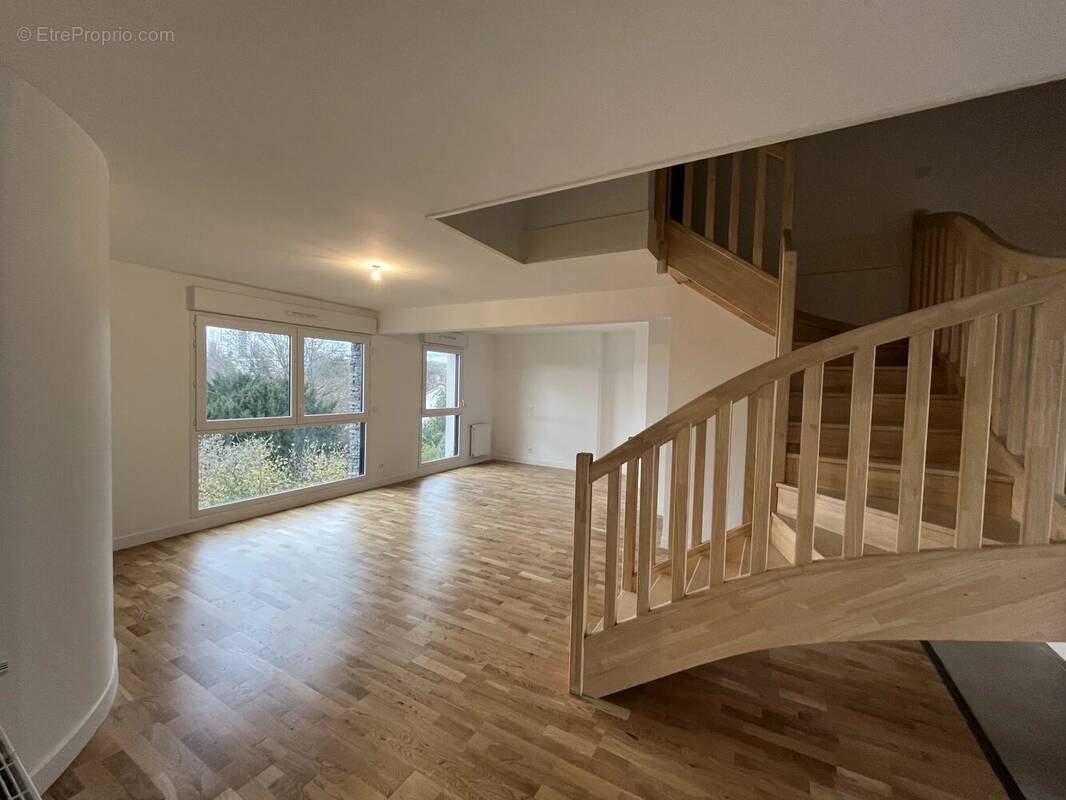 Appartement à BOURG-LA-REINE