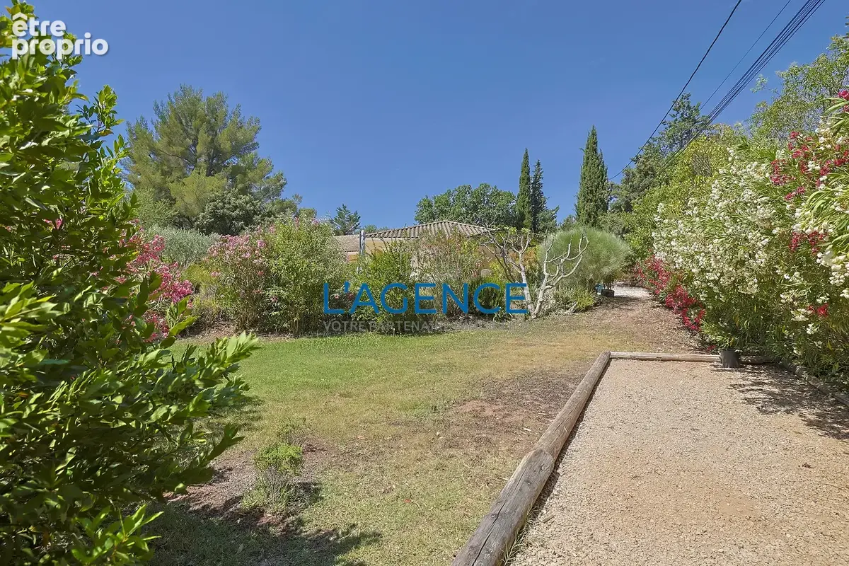 Villa individuelle de 177 m2 de plain pied avec terrain arboré de 2510 m2 - photo 14