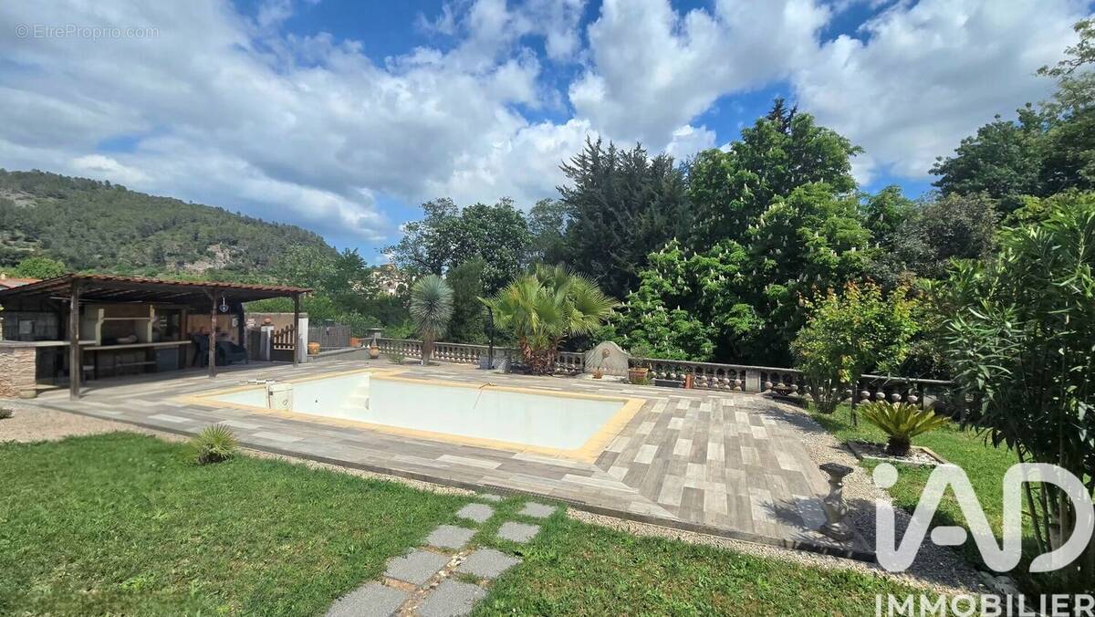 Photo 1 - Maison à GONFARON