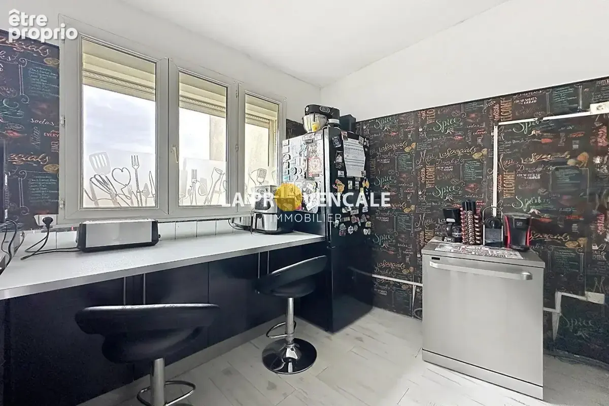Appartement 4 pièces 87 m² à vendre à Trets (13530) - photo 4