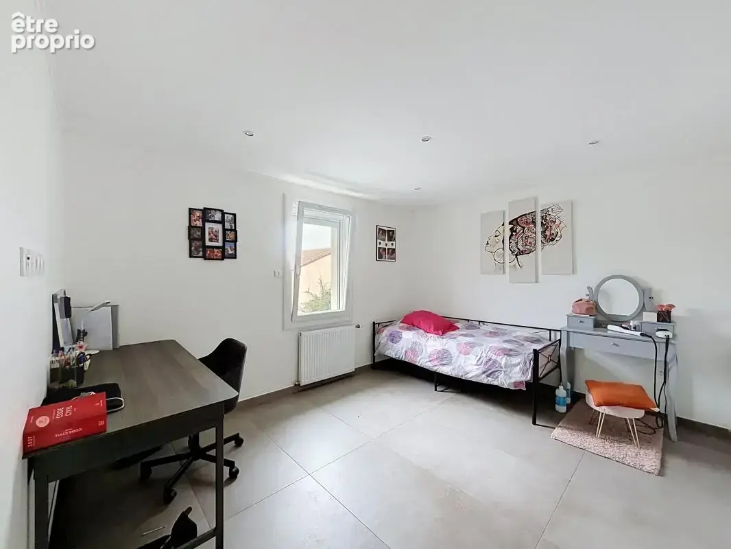 Maison 5 pièces 100 m² à vendre à Grigny (69520) - photo 10