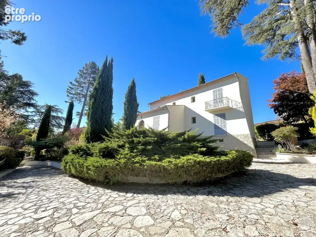 Maison 6 pièces 194 m² à vendre à Greoux-Les-Bains (04800) - photo 1