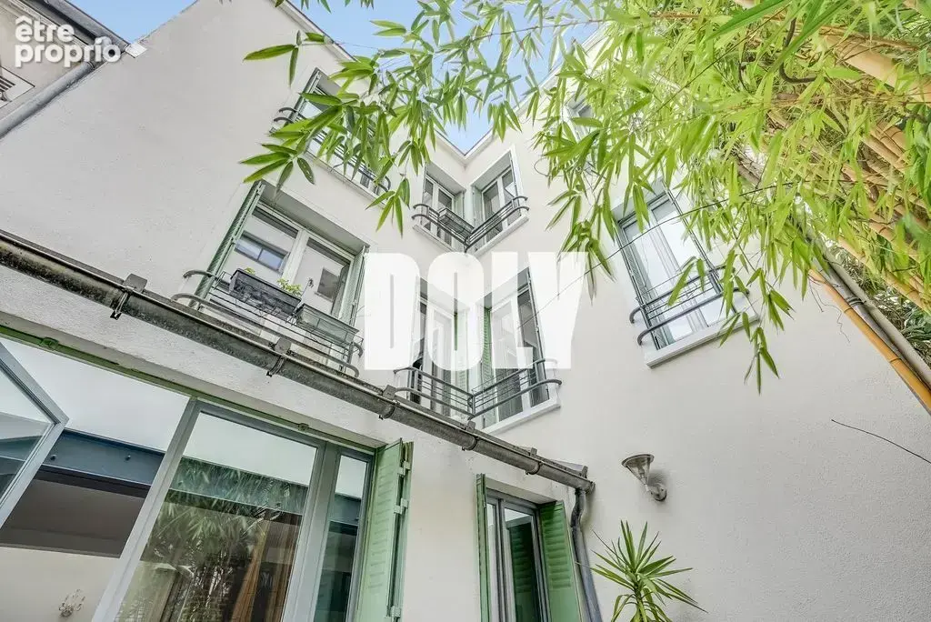 Maison à PARIS-17E