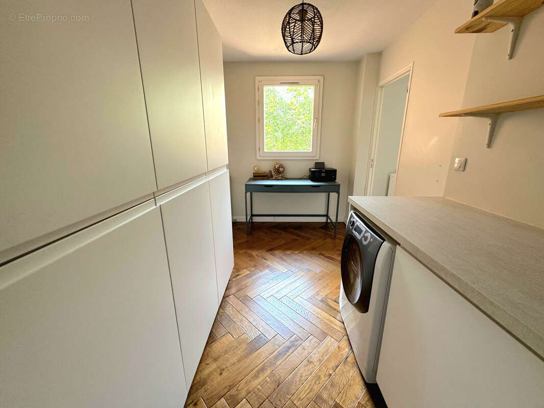 Appartement à MARSEILLE-9E