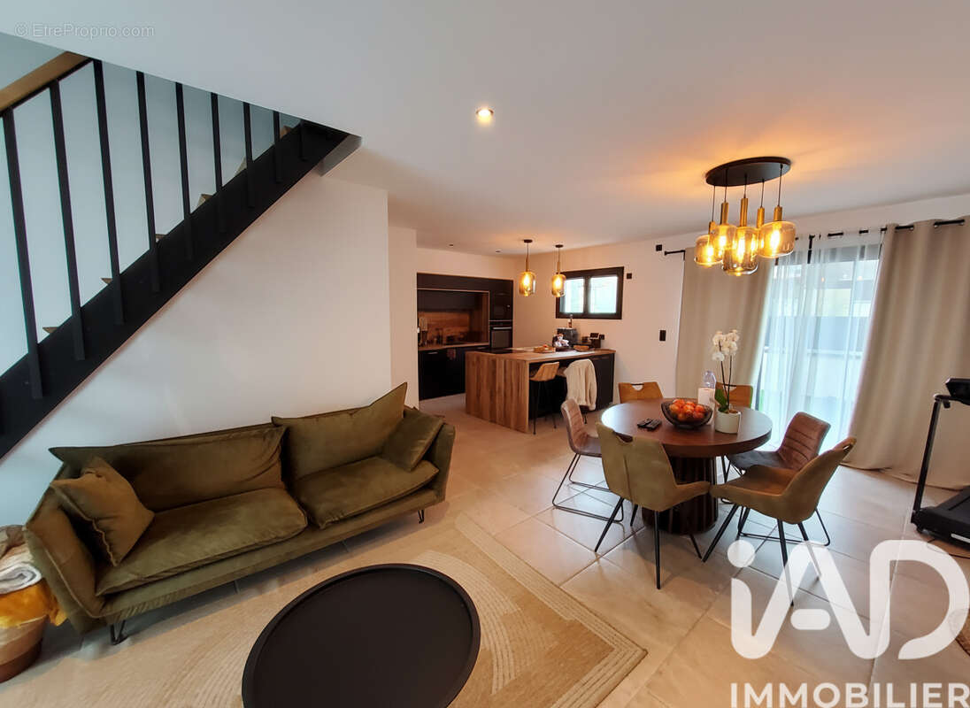 Photo 3 - Maison à TRELAZE