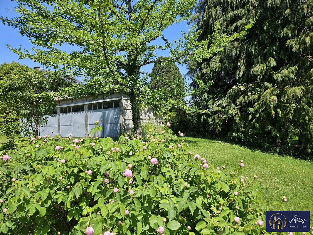 Maison à NEUVIC