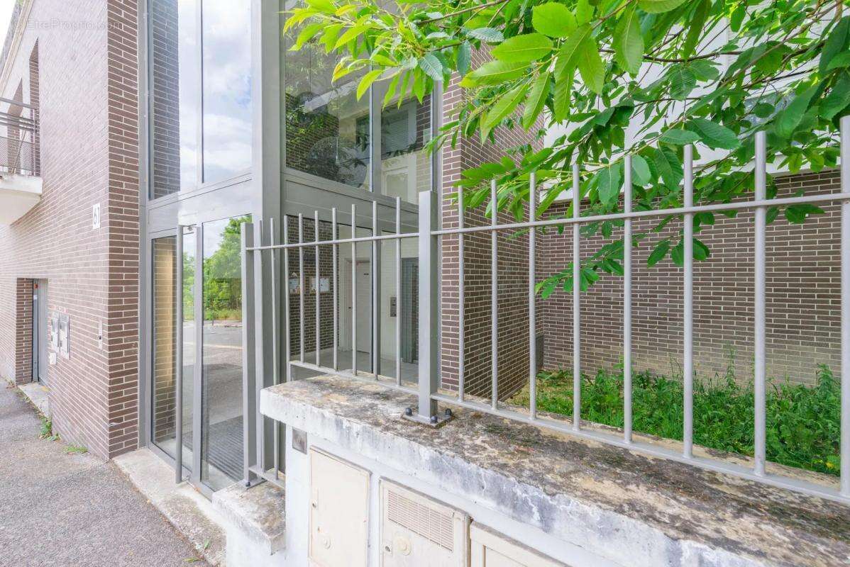 Appartement à CORBEIL-ESSONNES