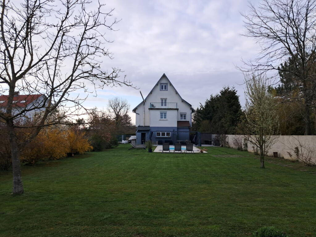 Maison à POMMERIEUX