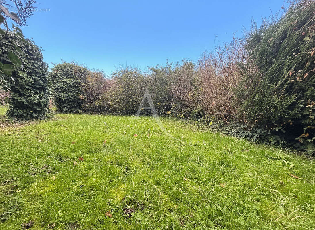 Appartement à LOGNES