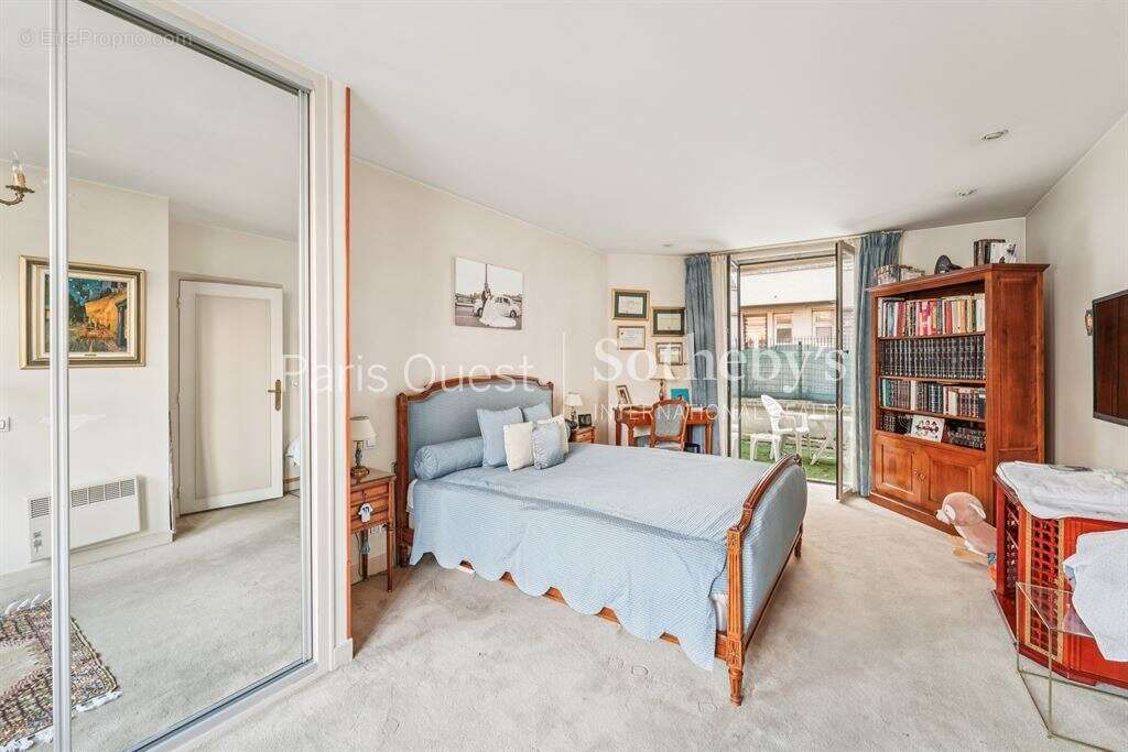 Maison à NEUILLY-SUR-SEINE