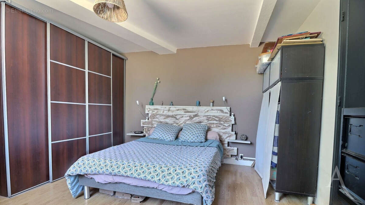 Maison à VILLENAVE-D&#039;ORNON