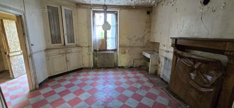 Maison à BENEVENT-L'ABBAYE