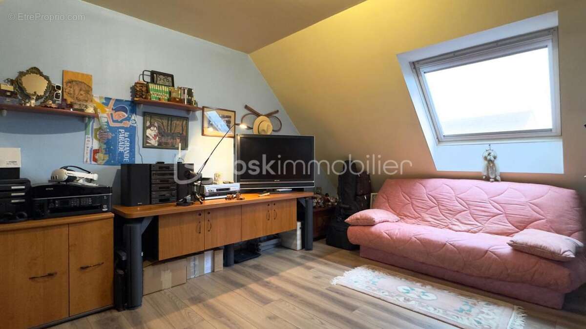 Maison à CHAUCONIN-NEUFMONTIERS