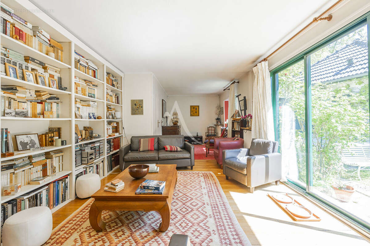 Maison Louveciennes 8 pièces 171 m2 - photo 2