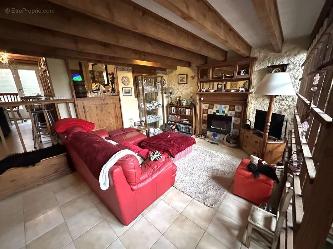 Maison à VELINES