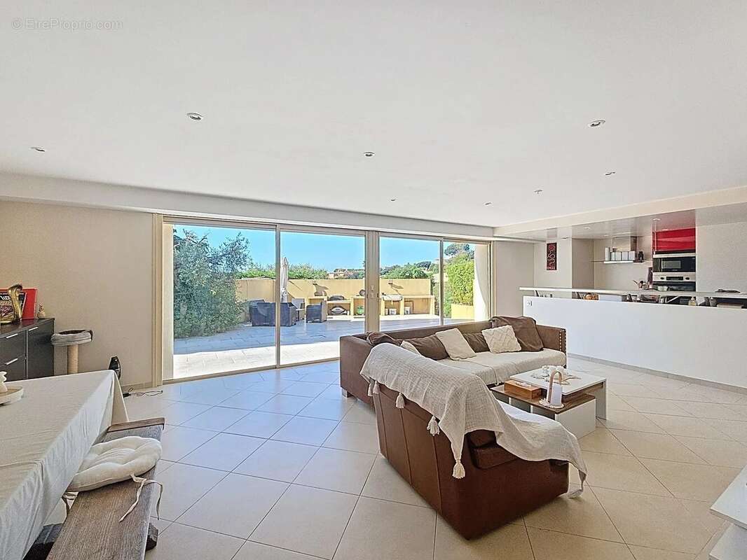 Maison à CAGNES-SUR-MER