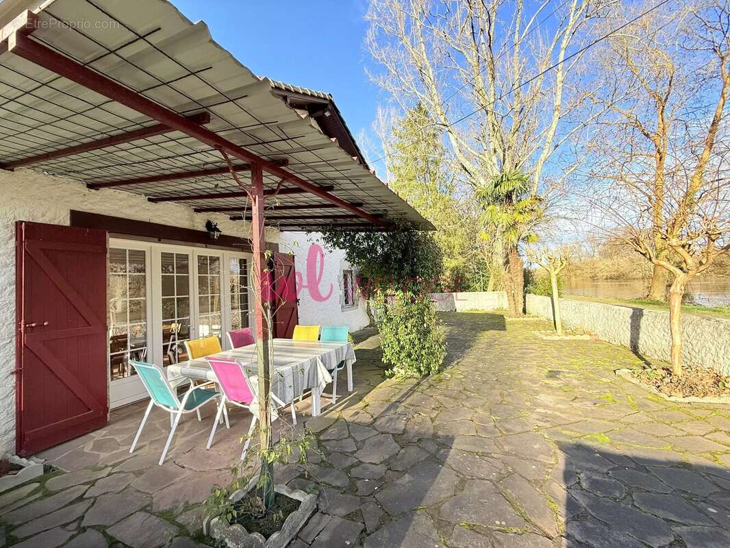 Maison à JOSSE