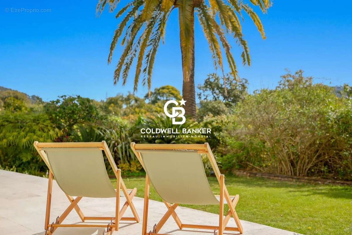 Maison à CARQUEIRANNE