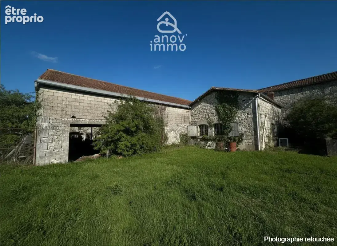 LA NEROLLE (commune de SEGONZAC), Ancien siège d'exploitatio - photo 4