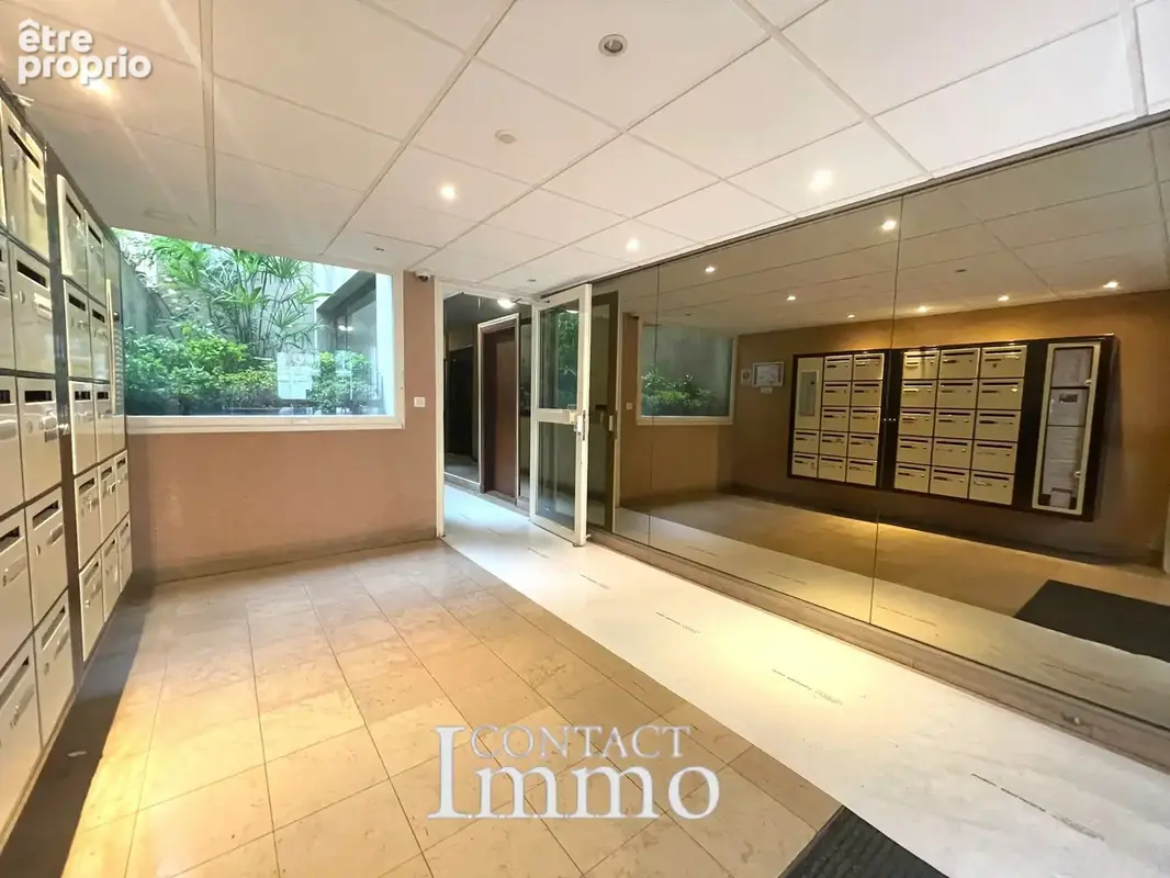 PARIS Batignolles,T2, garage , cave Baisse de prix - photo 8
