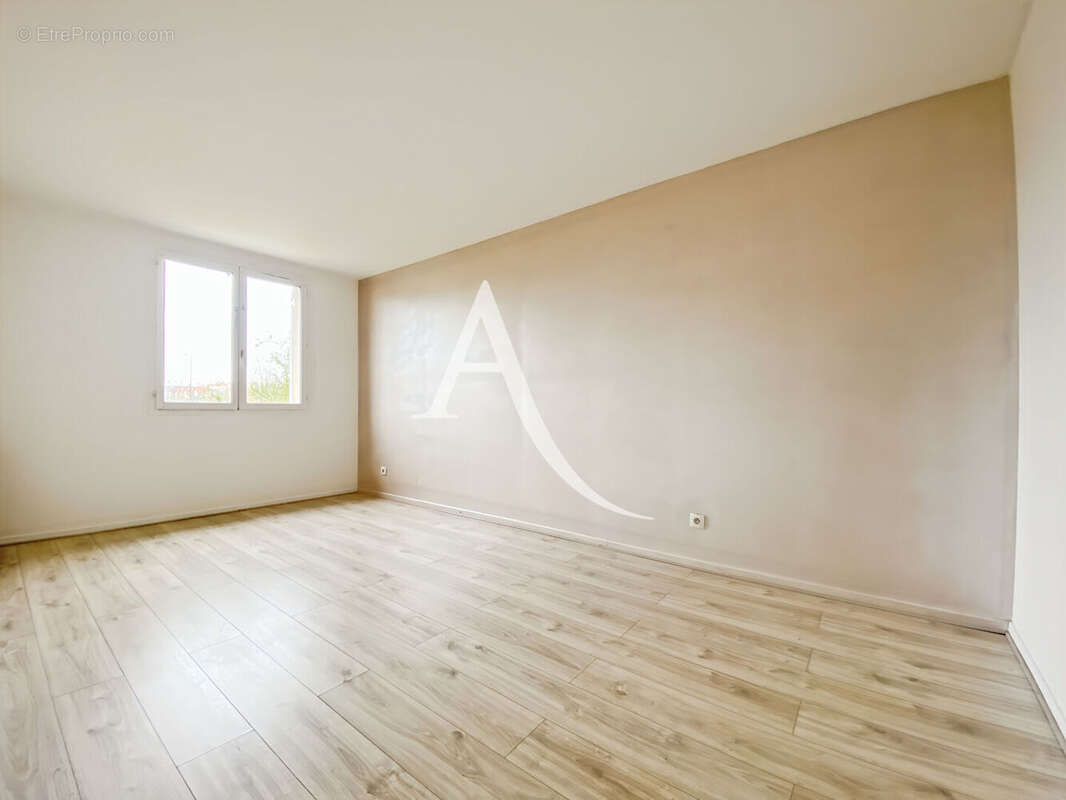 Maison à BOIS-D'ARCY