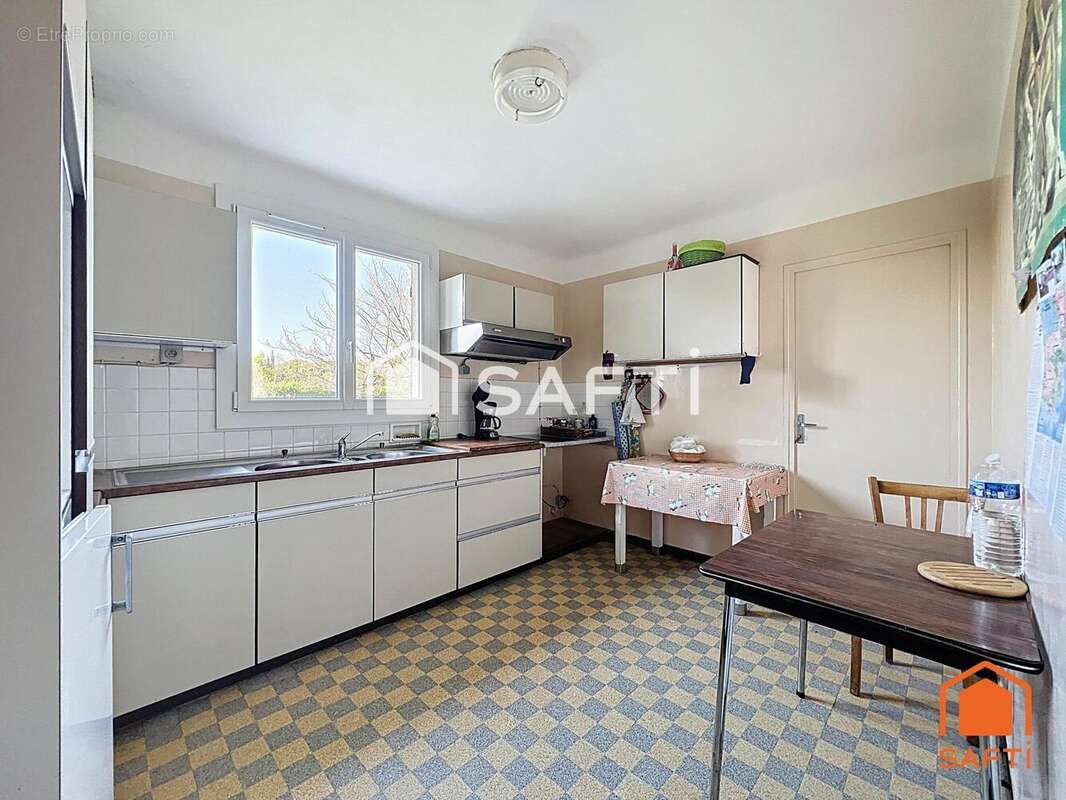 Photo 6 - Maison à REGUSSE