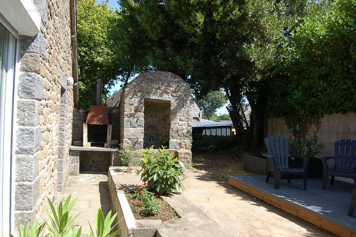 Maison 50 m² à Le Tronchet  - photo 8