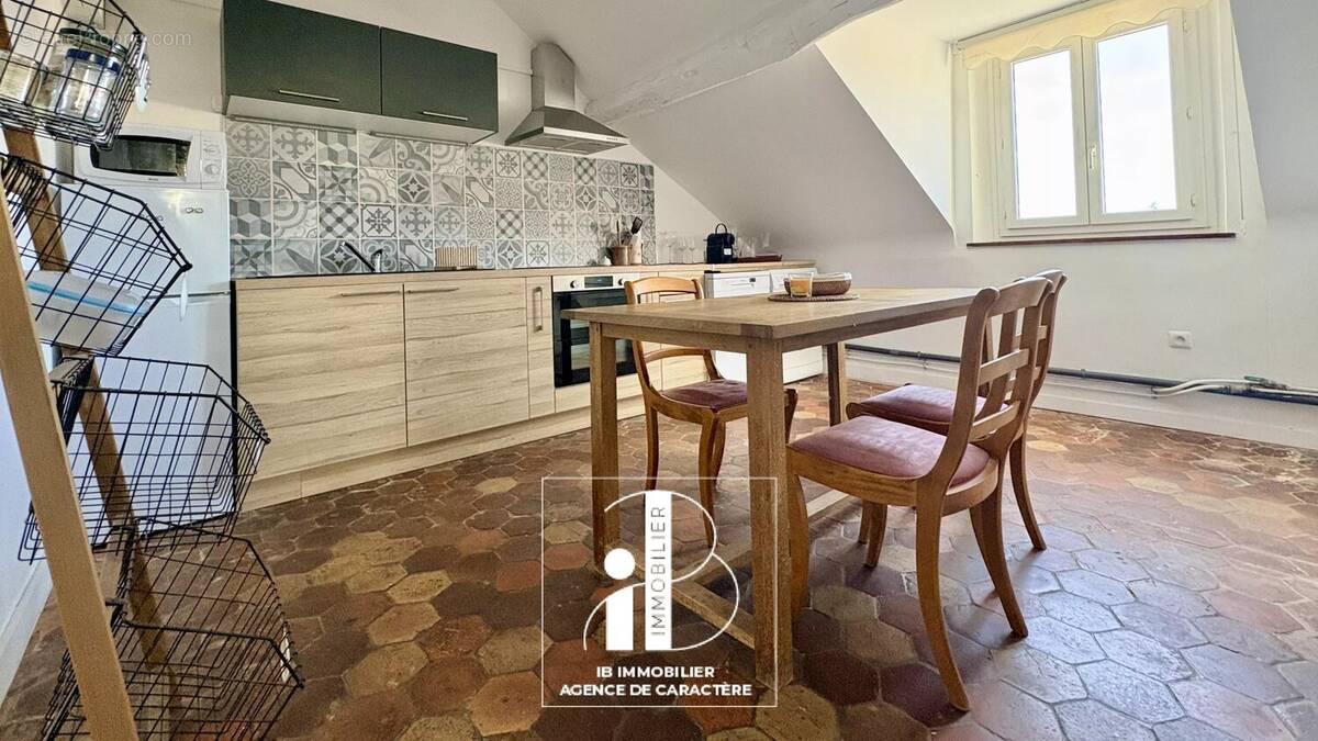 Appartement à FONTAINEBLEAU