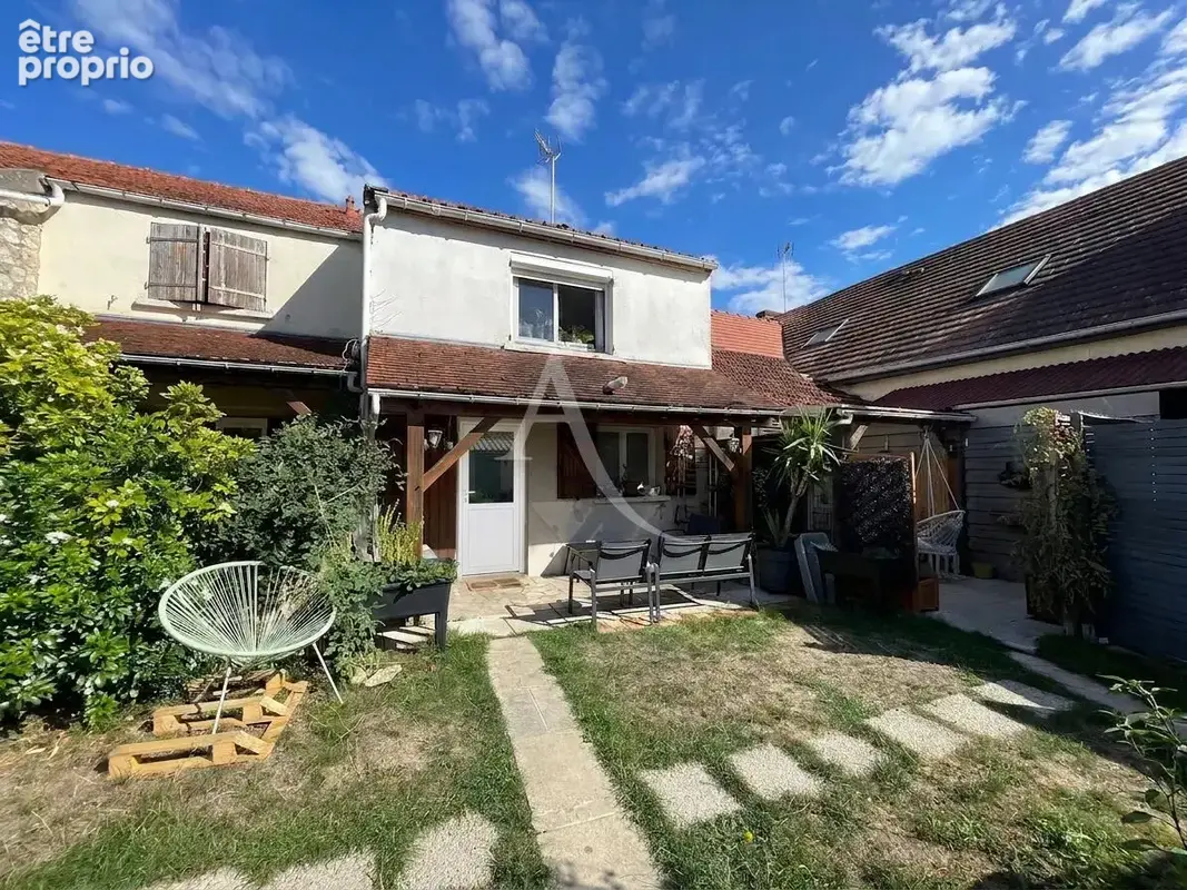 Photo Maison à Chevry-Cossigny au prix de 215 000€