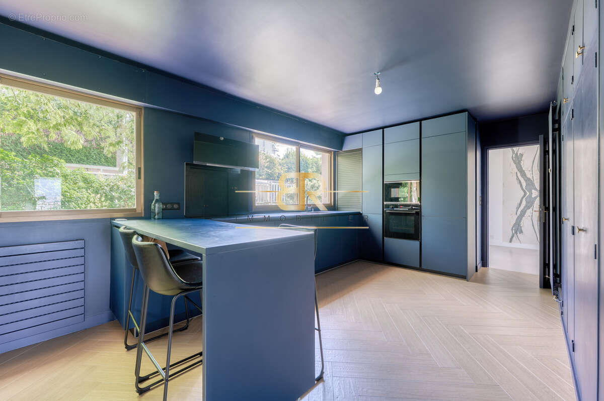 Maison à CHENNEVIERES-SUR-MARNE