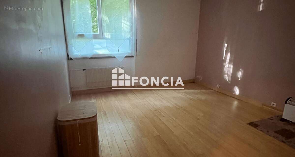 Appartement à SURVILLIERS