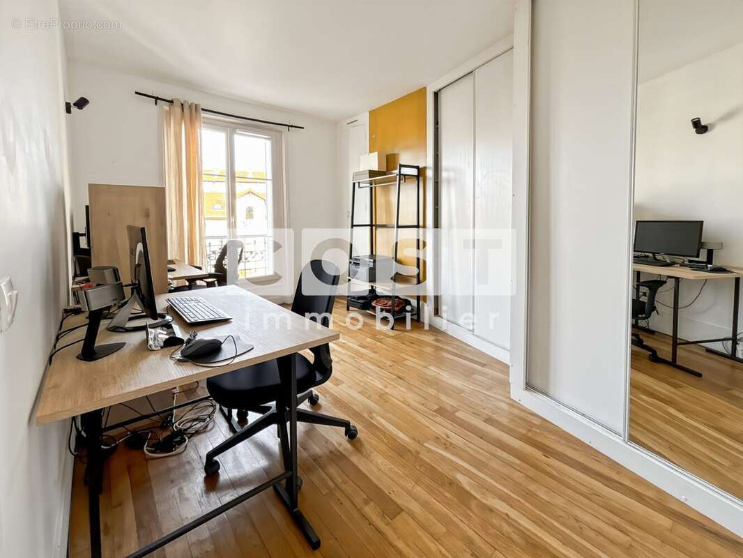 Appartement à COLOMBES