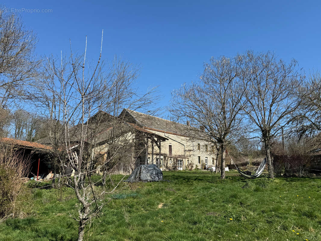 Maison à CHARENSAT