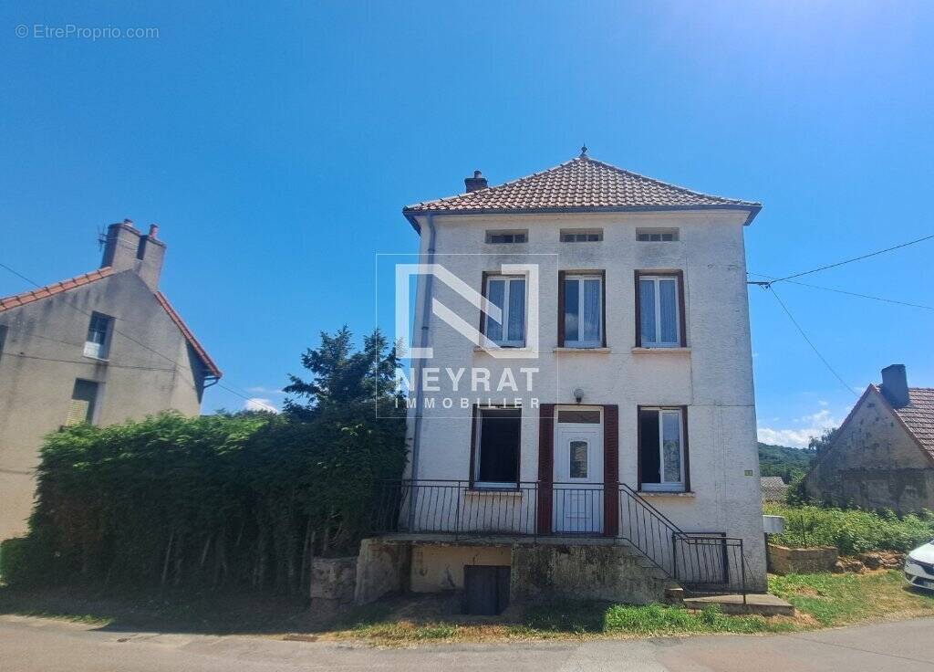 Maison à EPINAC