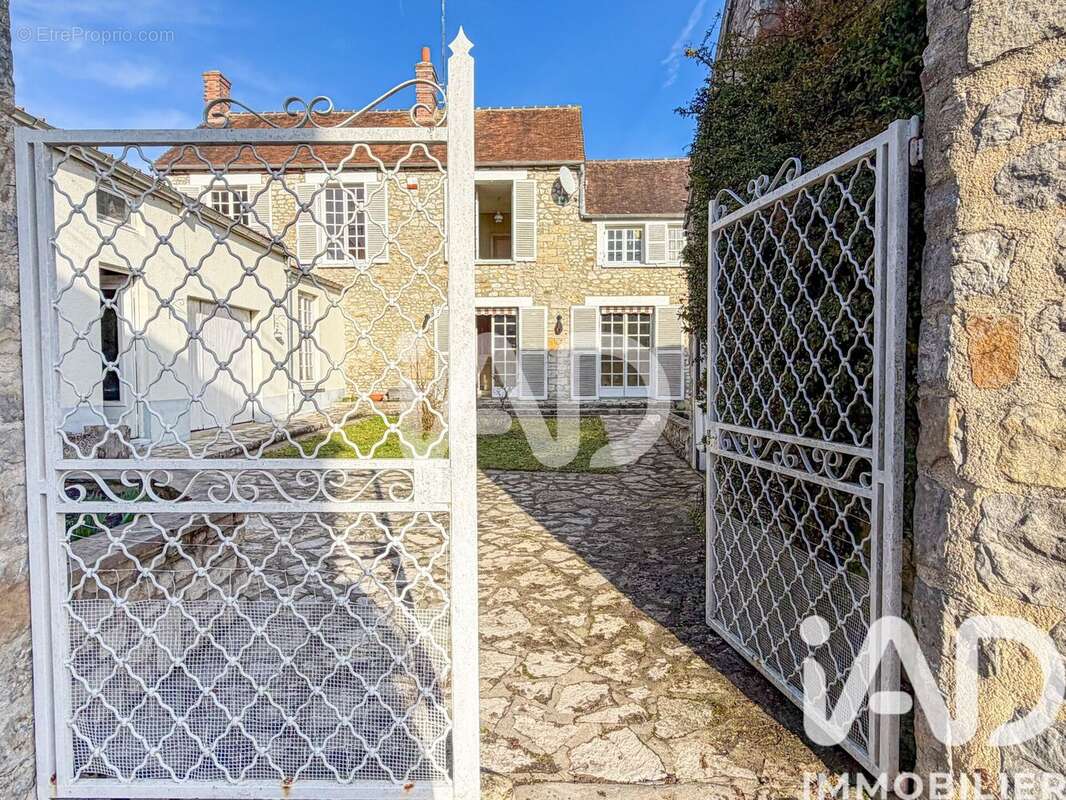 Photo 2 - Maison à GREZ-SUR-LOING