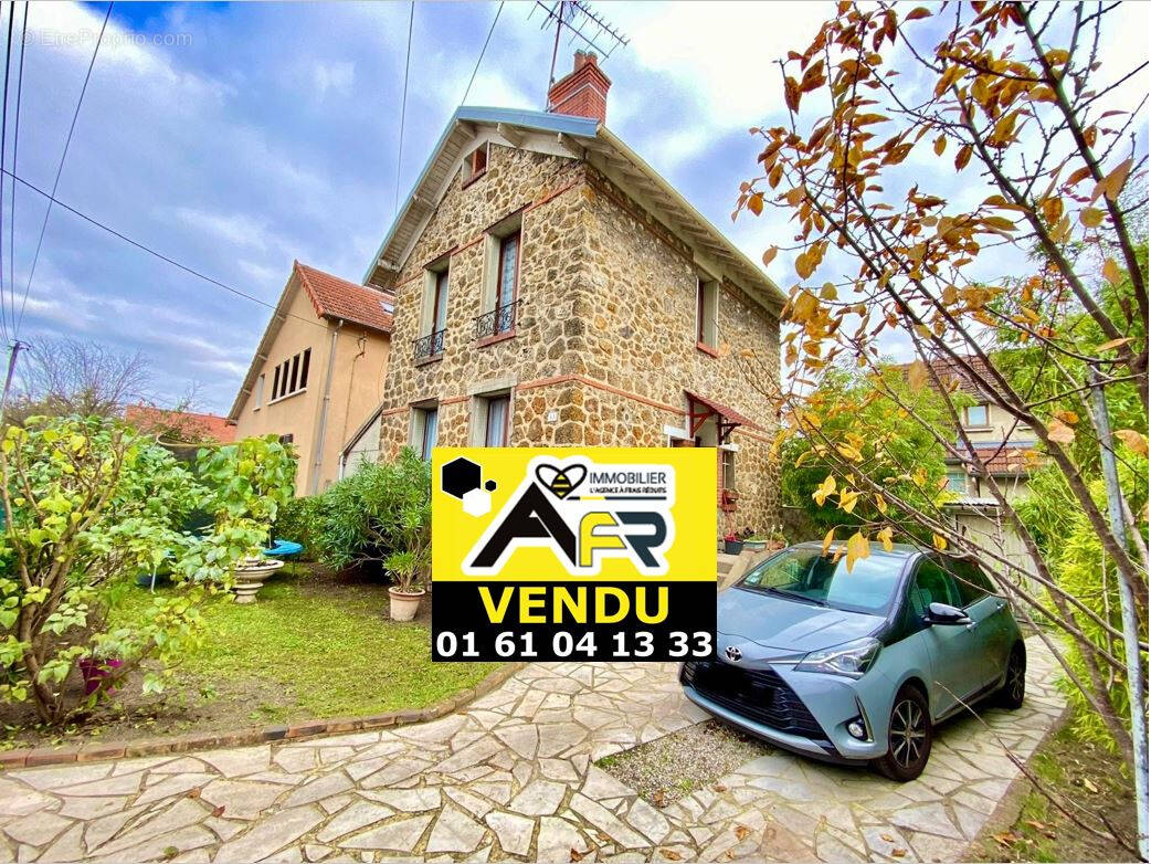 Maison à SARTROUVILLE