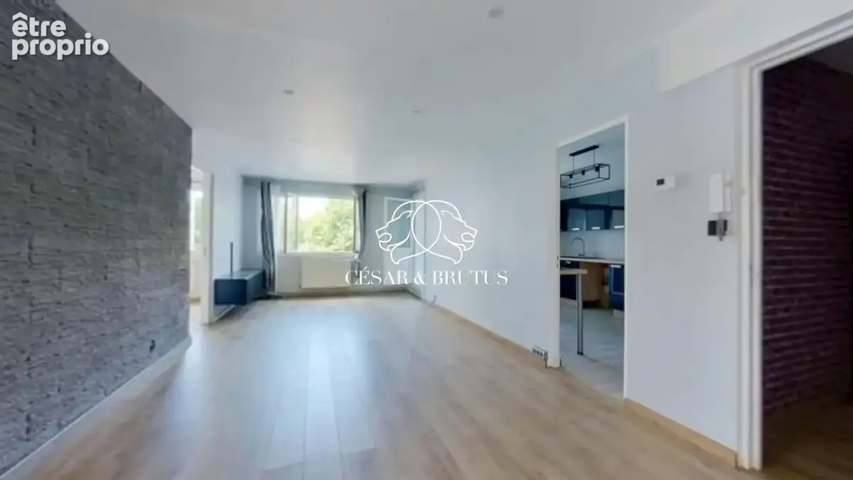 Appartement 4 pièces 77 m² à vendre à Saint-Priest (69800) - photo 3