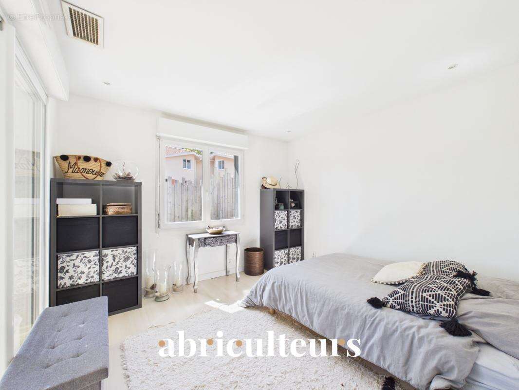 Belle Maison  avec Piscine à vendre au CAPBRETON (40130) - photo 9