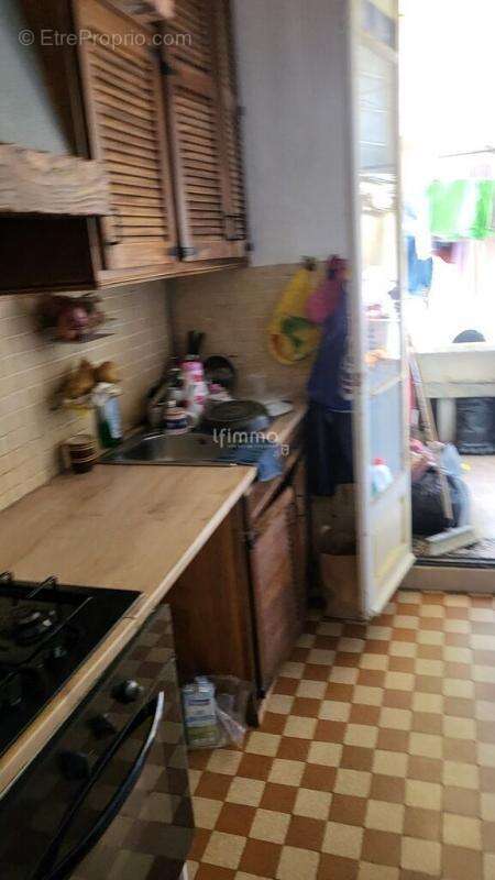 Appartement à MARSEILLE-5E