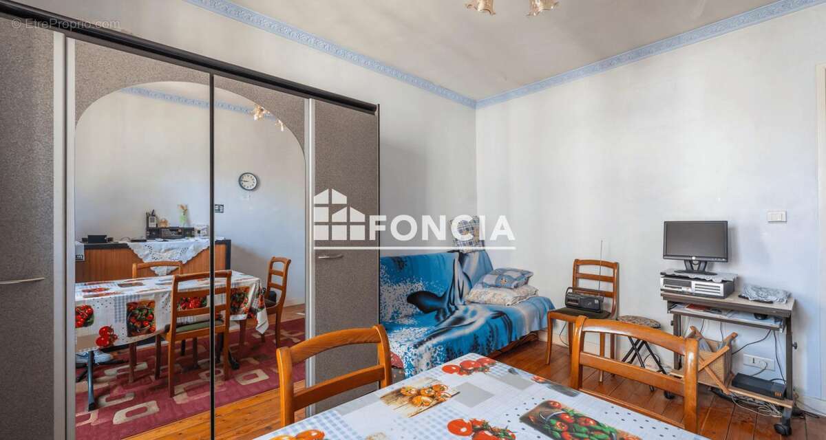 Appartement à PARIS-18E