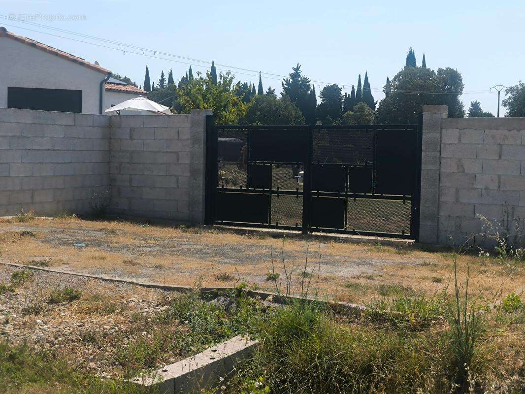 Terrain À Vendre 746 M2 PLAT - photo 8