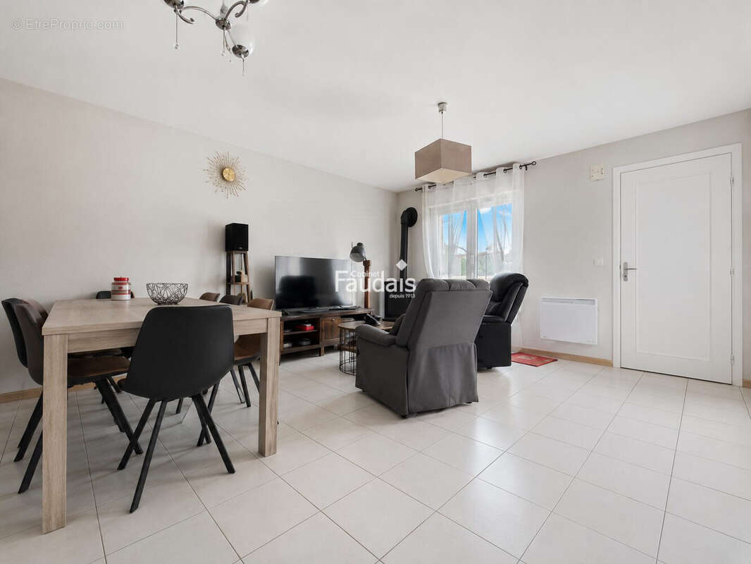 Maison 98 m² à Sainte-Mere-Eglise  - photo 9