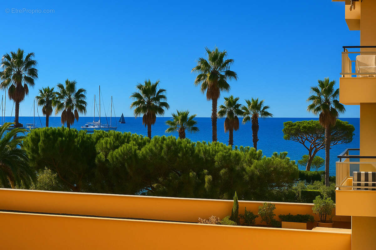 Appartement à SAINT-RAPHAEL