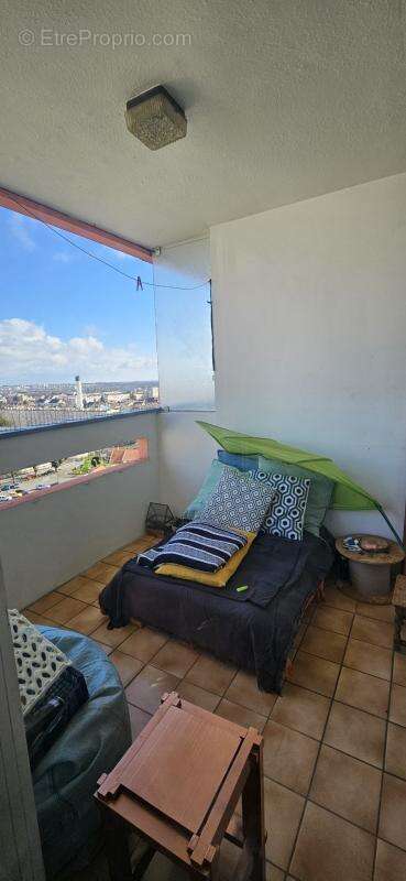 Appartement à CHENOVE