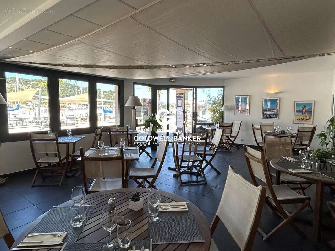 Commerce à SAINT-MANDRIER-SUR-MER