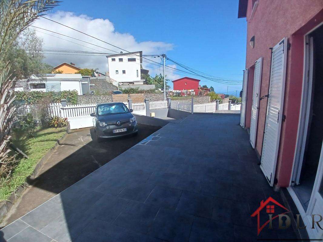 Ensemble immobilier de 269 m2 sur 800 m2 de terrain à Dos d' - photo 19