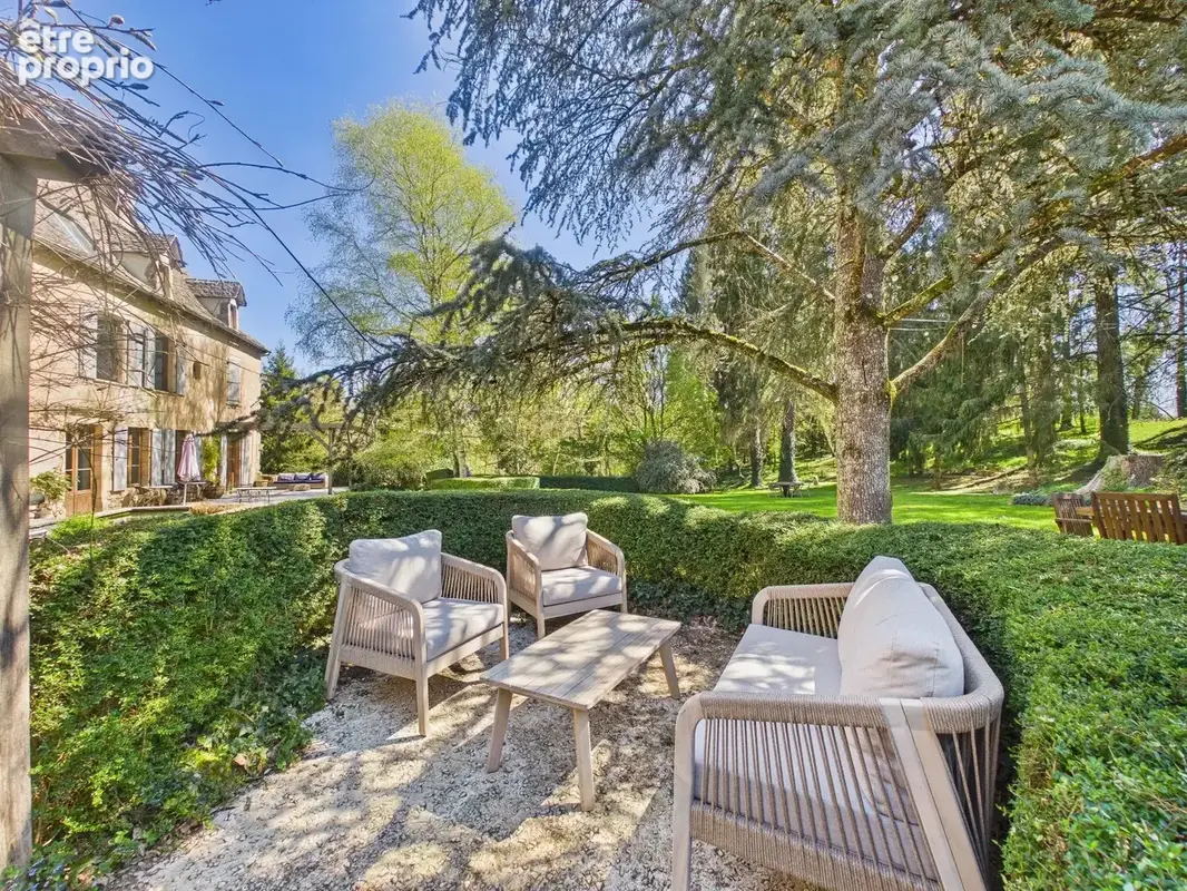 Domaine Prestigieux en Pierre avec Lac Privé et Annexe Indépendante - photo 18