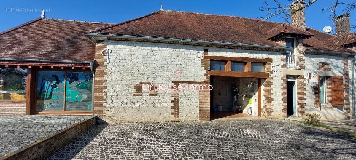 Maison à EAUX-PUISEAUX