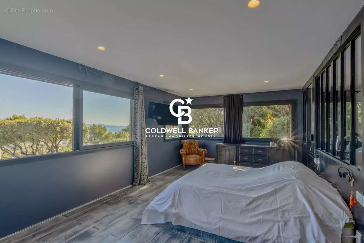 Maison à CAVALAIRE-SUR-MER