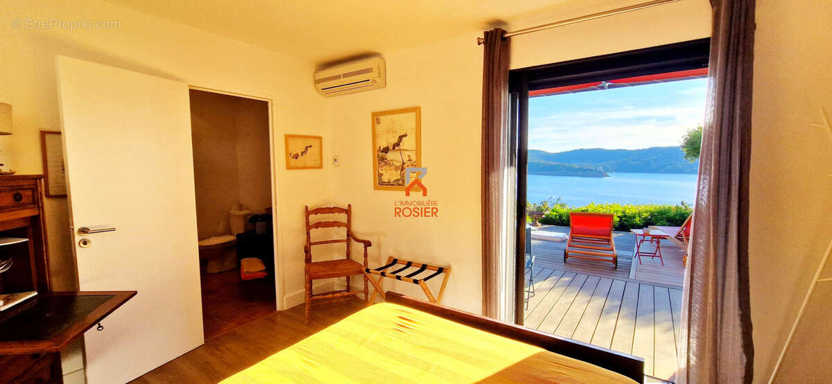 Maison à HYERES